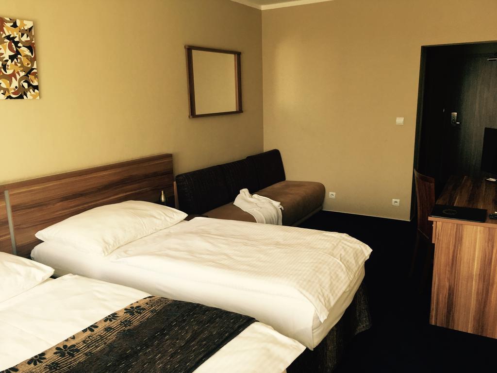 Hotel Victoria มาร์ติน ภายนอก รูปภาพ