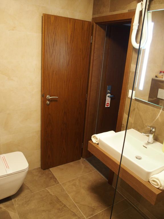 Hotel Victoria มาร์ติน ภายนอก รูปภาพ